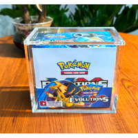 Caja protectora de metacrilato transparente de 0,5 cm con cierre magnético para caja de sobres Pokémon Evolutions.