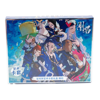 Caja de regalo Pokémon TCG con diseño artístico azul, personajes de anime y acabado brillante para proteger cartas coleccionables.