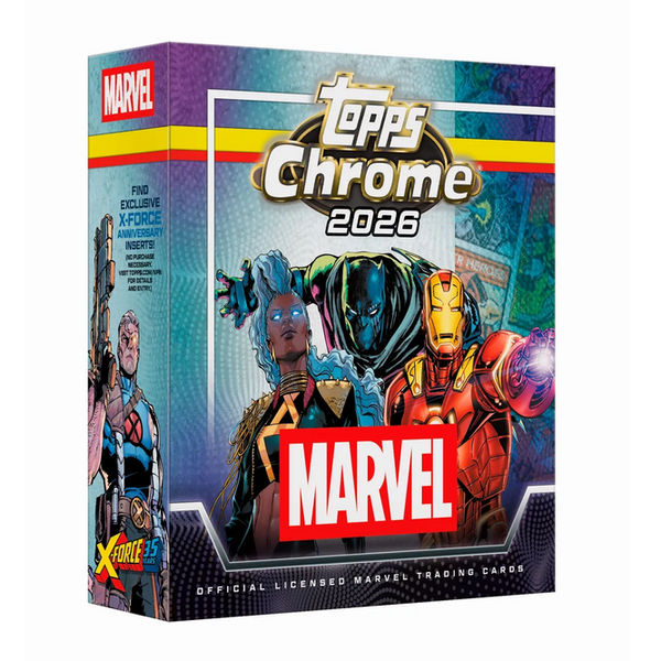 Caja Topps Chrome Marvel 2026 con arte de Iron Man, Black Panther y Storm en un empaque premium brillante y colorido.