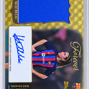 Carta coleccionable Topps de Mariona del FC Barcelona con autógrafo azul y parche de tela Seat Relic en estuche rígido.