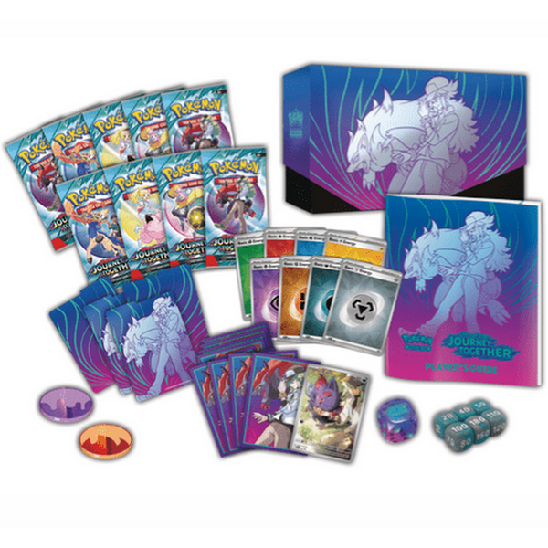 Caja de entrenamiento Pokémon Juntos de Aventura con sobres, guía, fundas, dados y cartas promocionales en tonos azul y violeta.