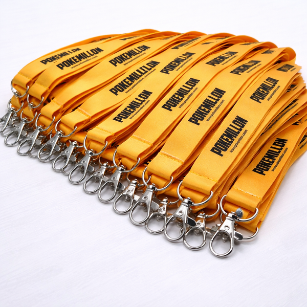 Colgante Pokemillon Amarillo con Logo Negro