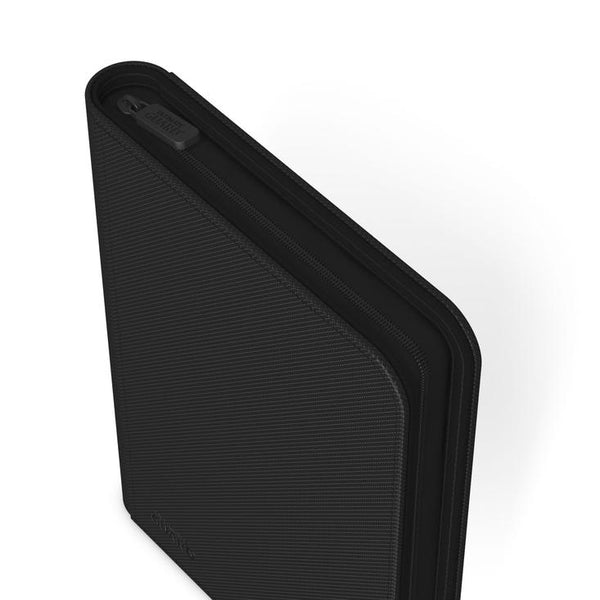 Álbum Vanguard ZipBinder negro para 160 cartas con cierre de cremallera resistente y diseño compacto de alta calidad.