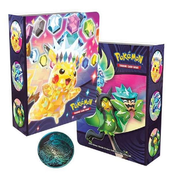 Maletín coleccionista Pokémon con Pikachu, Dipplin y Ogerpon, diseño colorido y brillante con moneda de Terapagos incluida.