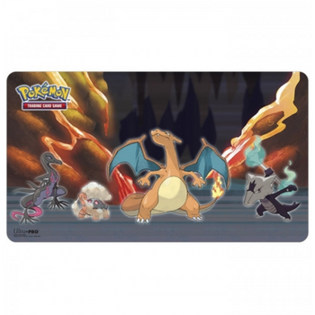Pokémon x Ultra Pro | Tapete Charizard y Amigos de Verano 2023