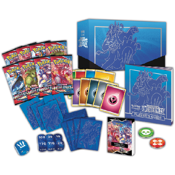 Caja de Entrenador Élite Pokémon Estilos de Combate con sobres, fundas azules, dados, contadores y guía de juego.