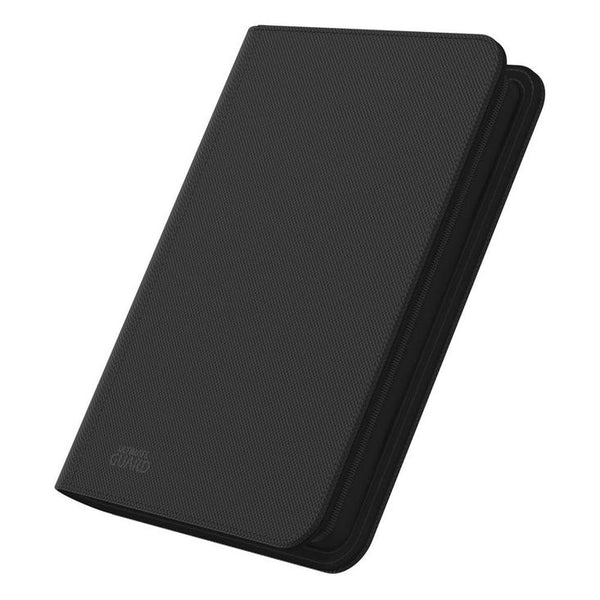 Álbum Zipfolio negro de Ultimate Guard con material XenoSkin texturizado y cierre de cremallera para 360 cartas.